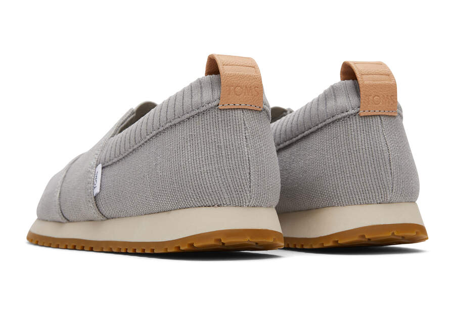 Toms Youth Resident Gris Oscuro Chile | CL917-163