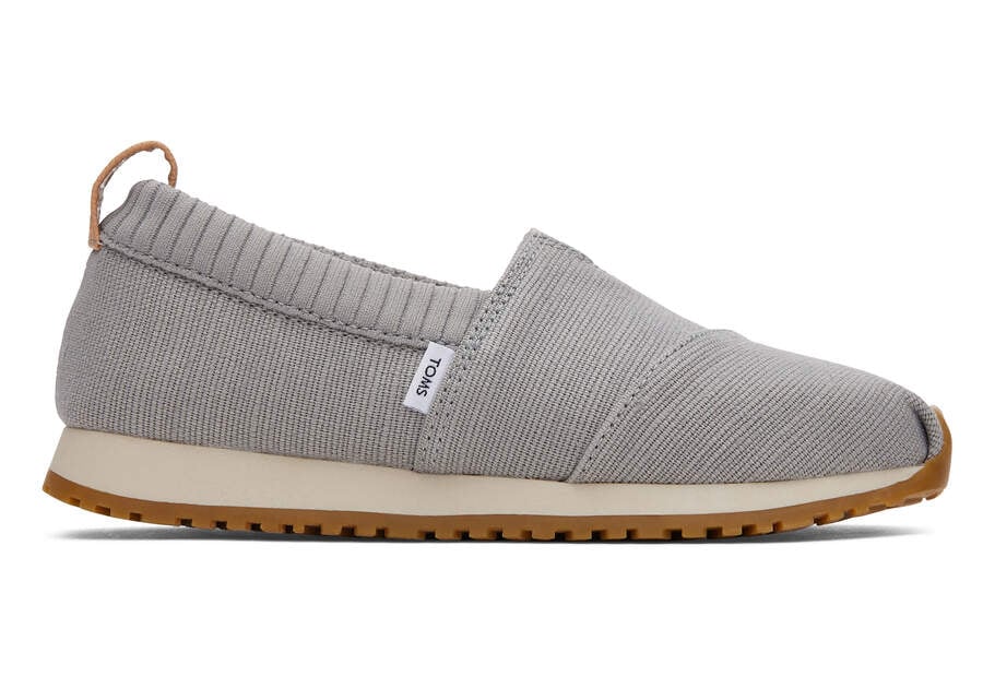 Toms Youth Resident Gris Oscuro Chile | CL917-163